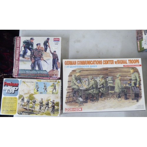 53 - 1/35 scale model kits: to include a Marder III by Tamiya; and a Kanonen Jagd Panzer by Revell  ... 