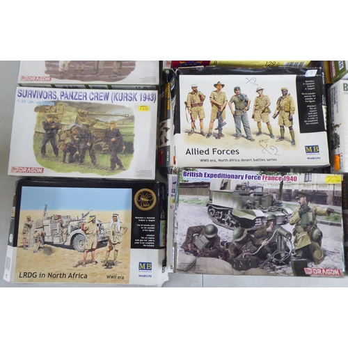 53 - 1/35 scale model kits: to include a Marder III by Tamiya; and a Kanonen Jagd Panzer by Revell  ... 