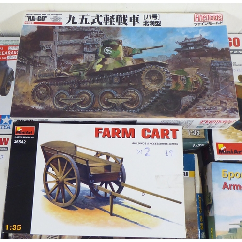 57 - 1/35 scale model kits: to include a Kubelwagen Type 82 by Tamiya; and a Dingo Mk 1b by Mini Art ... 