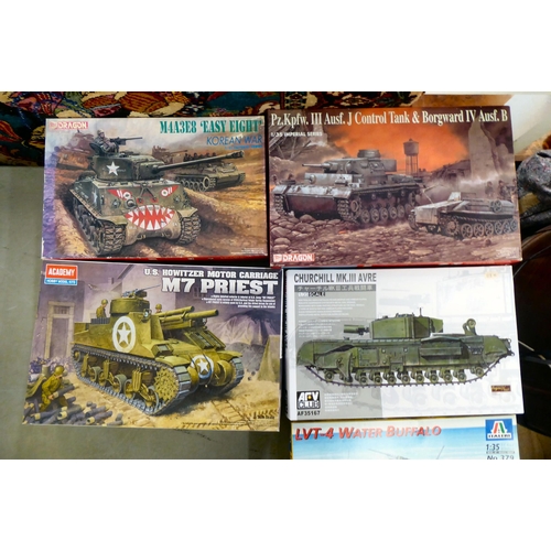 50 - 1/35 scale model kits: to include a Churchill Mk.III Aure by AFV Club; and a Panzer Kampfwagen IV by... 