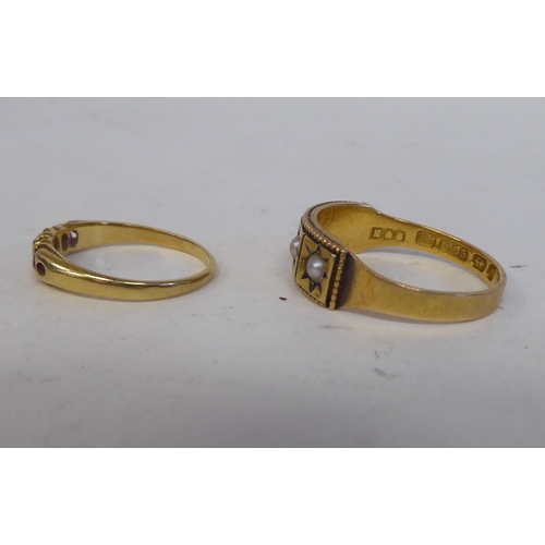 235 - Gold and yellow metal items of personal ornament: to include a late Victorian 15ct ring, set with fo... 