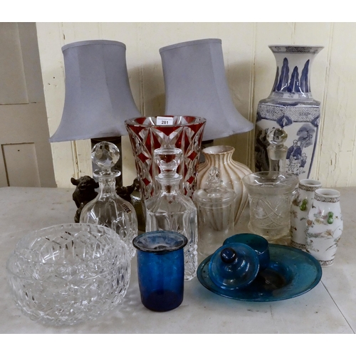 281 - Interior designer items: to include a Bohemian style red and clear glass tapered vase  16