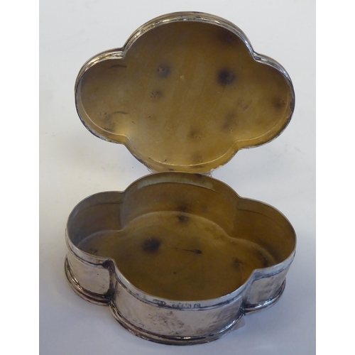 30 - An Edwardian silver toothpick box of oval, lobed form with a hinged lid  Deakin & Francis  Birmi... 