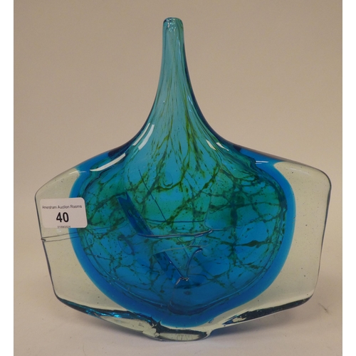 40 - A 1977 Mdina tinted blue and randomly streaky turquoise coloured axe head glass vase  9