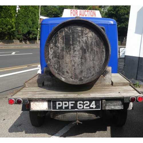 261 - A 1951 Jowett Bradford Type CC cwt commercial vehicle, 109CC petrol driven, two cylinder engine, in ... 