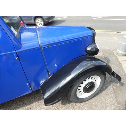 261 - A 1951 Jowett Bradford Type CC cwt commercial vehicle, 109CC petrol driven, two cylinder engine, in ... 