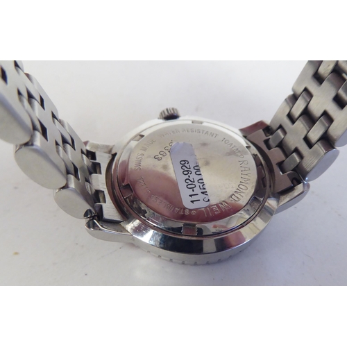 299 - A lady's Raymond Weil Tango 5363 stainless steel quartz bracelet wristwatch