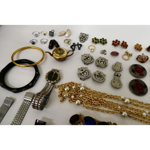 14 - Items of personal ornament: to include costume jewellery; and watches