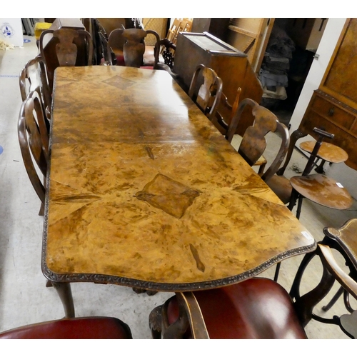 308 - A suite of 20thC walnut finished dining suite, comprising a table  30