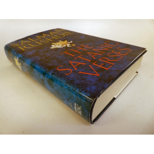 345 - Book: 'The Satanic Verses' by Salman Rushdie, a First Edition with a dust cover, published 1988 by V... 