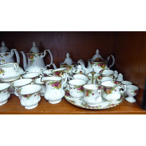 350 - Royal Albert china Old Country Rose pattern dinner ware 