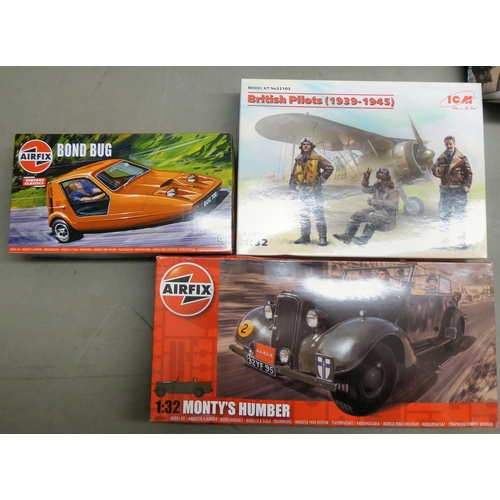 51 - 1/32 scale model kits: to include an Airfix Bond Bug; and a 1915 Ford Model T Coupelet by Ludberg&nb... 