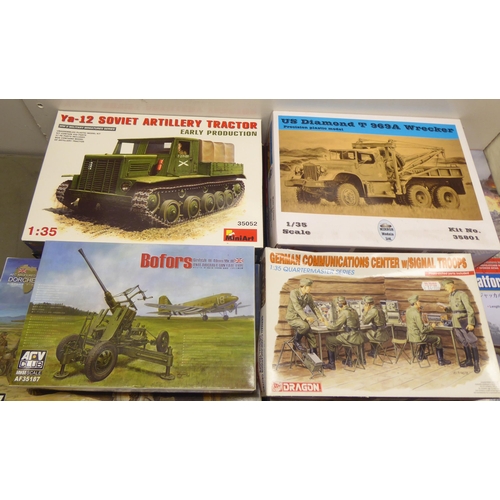 66 - 1/35 scale model kits: to include a Revell, Sd.Kfz.251/3 Ausf.B; and an Austin K 2/Y Ambulance by Ai... 