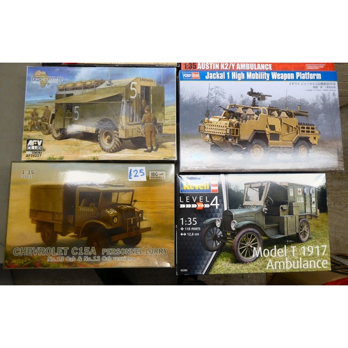 66 - 1/35 scale model kits: to include a Revell, Sd.Kfz.251/3 Ausf.B; and an Austin K 2/Y Ambulance by Ai... 