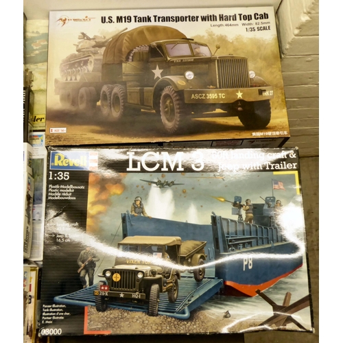 81 - 1/35 scale model kits: to include an Italeri, Mercedes Benz L 3000; and a German Tank Ammo-Loading C... 