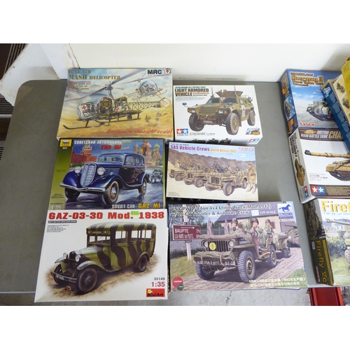 107 - 1/35 scale model kits: to include by MRC, a Bell 47D MASH Helicopter; and a Challenger II Main Battl... 