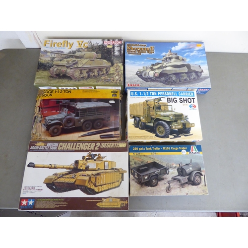 107 - 1/35 scale model kits: to include by MRC, a Bell 47D MASH Helicopter; and a Challenger II Main Battl... 