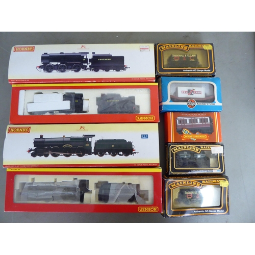 112 - H0 and 00 model railway accessories: to include a Hornby GWR 4-6-0 'Hardwick Grange' loco; and an Ai... 