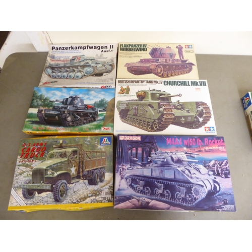 121 - 1/35 scale model kits: to include by Revell, a Bedford QL 4 6 Pdr.Gun; and an M-18 Hellcat by Academ... 