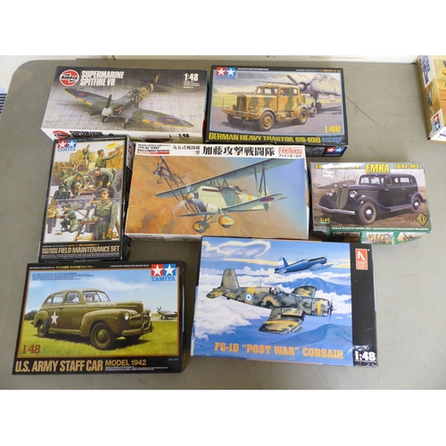 141 - 1/48 scale model kits: to include by Revell, a 223 Flamingo; and a German Heavy Tractor SS-100 by Ta... 