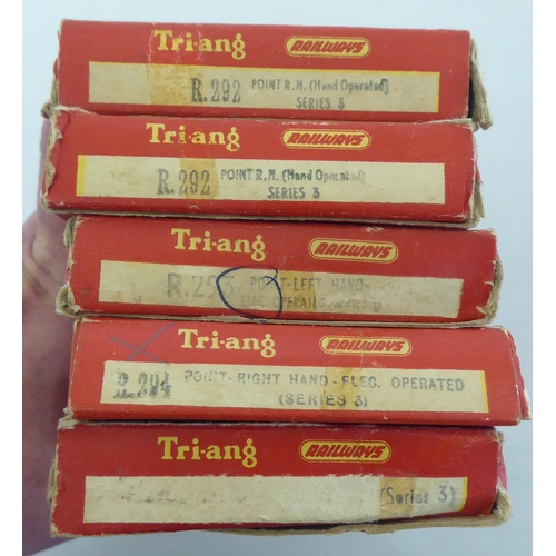 350 - A Triang 00 gauge model train set with a 4-6-2 locomotive  boxed