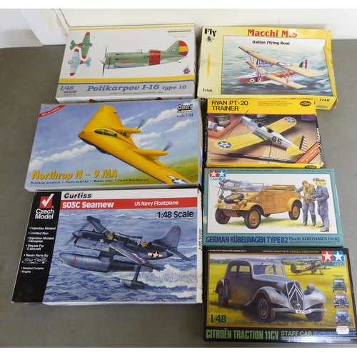 92 - 1/48 scale model kits: to include by Five Molds, a 'Savoia S.21' from Porco Rosso; and a Citroen Tra... 