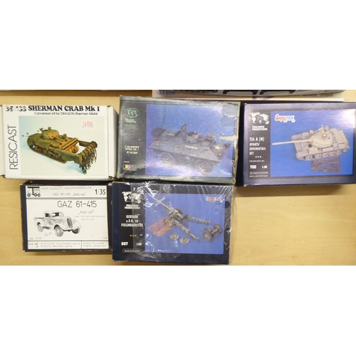 111 - 1/35 scale model kits: to include by Cromwell Models, a 'Cruiser Mk IV'; and a 'Scammell Commander T... 