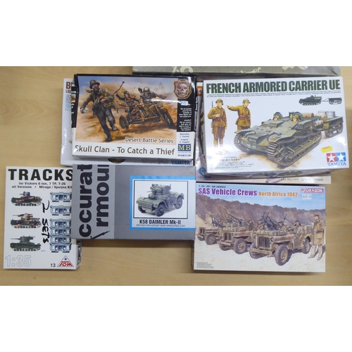 111 - 1/35 scale model kits: to include by Cromwell Models, a 'Cruiser Mk IV'; and a 'Scammell Commander T... 