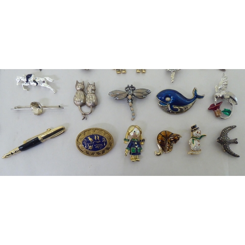 197 - Jewellery: to include multiple white and yellow metal enamelled animal brooches