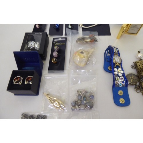 218 - A mixed lot: to include various wristwatches