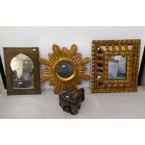 261 - A mixed lot: to include a modern mirror with multiple panels, in a gilt gesso frame  19