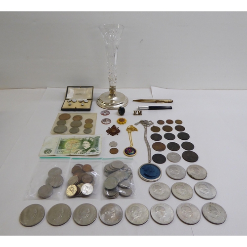 33 - Uncollated British coins: to include Churchill crowns 