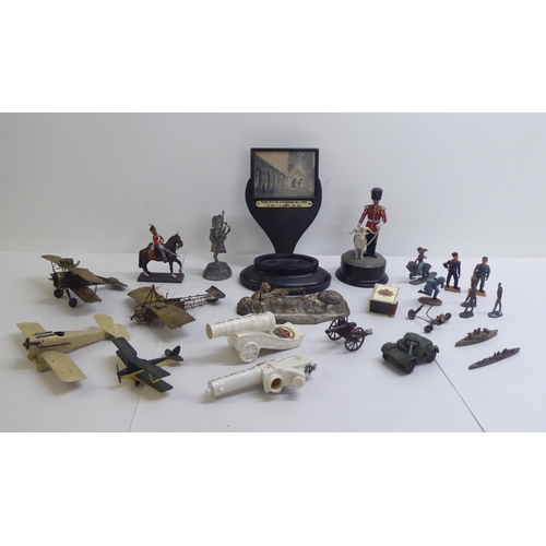 62 - Military collectables: to include a diecast model cavalry soldiers 