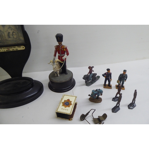 62 - Military collectables: to include a diecast model cavalry soldiers 