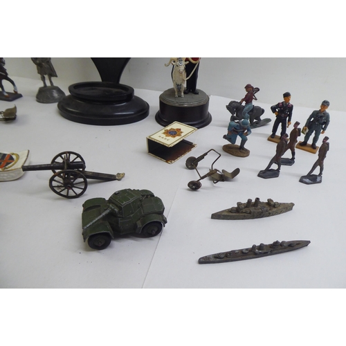 62 - Military collectables: to include a diecast model cavalry soldiers 