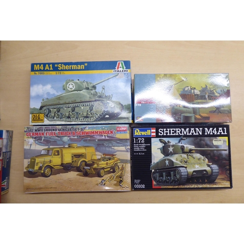 91 - 1/72 scale model kits: to include by Airfix, 'D-Day Air Assault'; and 'P-47D Thunderbolt' by Revell ... 