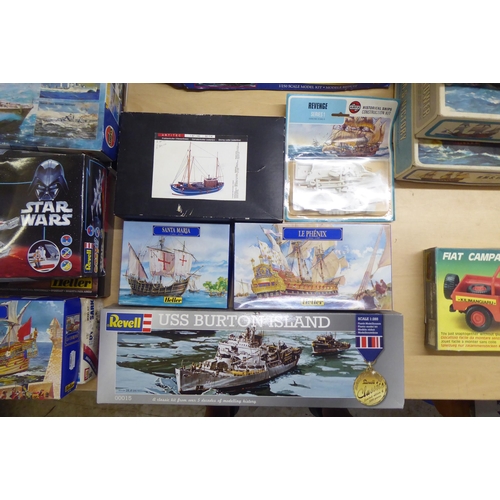 92 - Various scale model kits: to include by Airfix 'HMS Victory'; and 'The Mayflower' by Revell  (c... 