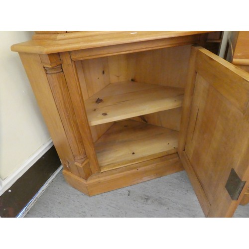 129 - Pine furniture: to include a two-part corner unit  71