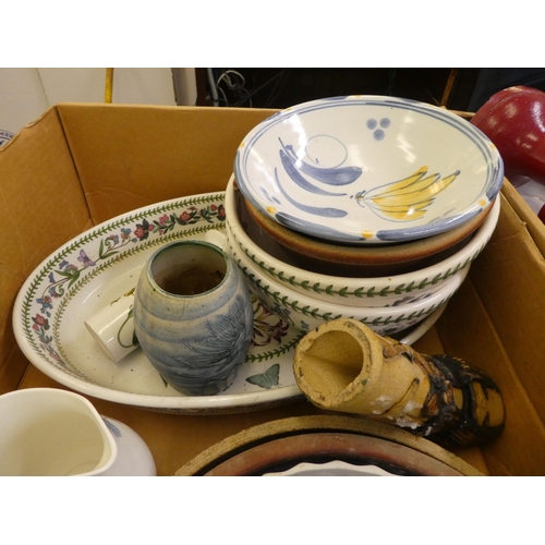 87 - A mixed lot: to include china and stoneware tableware, in mixed patterns