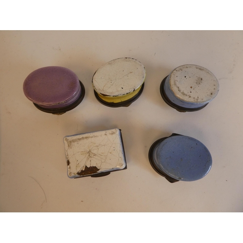 154 - Five 18th/19thC coloured enamel patch boxes, variously inscribed on the lids: to include 'I Prize th... 