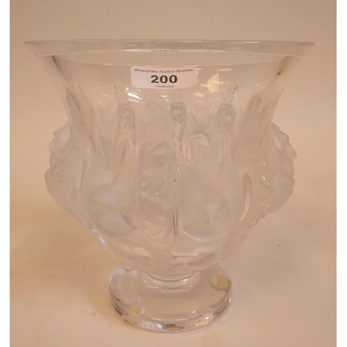 200 - A Lalique part-frosted crystal Dampierre Bird vase  bears an etched Lalique, France signature  5