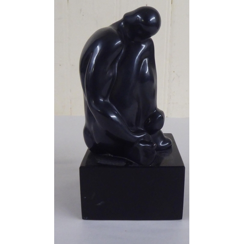 81 - Ayonso - a seated bronze nude  Limited Edition 2/25  bears a signature & dated '85, on a fixed p... 