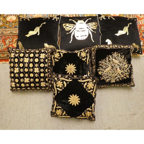 222 - A selection of variously patterned scatter cushions