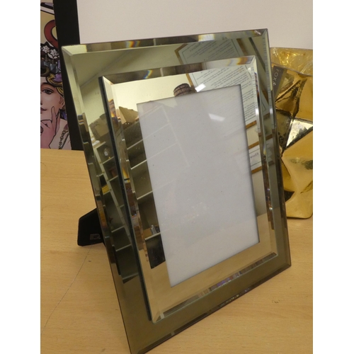 245 - Interior design accessories: to include a mirrored glass photograph frame  11