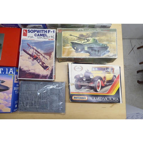 25 - 1/32 scale model kits: to include by Matchbox, 'Packard Victoria'; and 'Bristol Beaufighter' by Reve... 