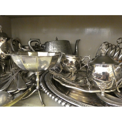 254 - Silver plate: to include an entrée dish and cover  14