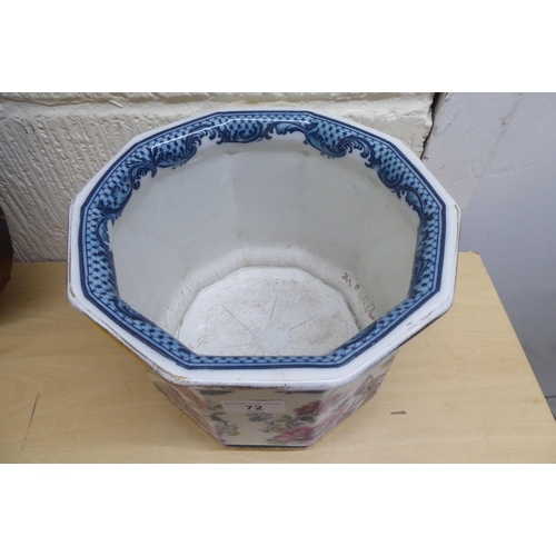 72 - Ceramics: to include a late Victorian porcelain plate, decorated with floral sprigs  10.5