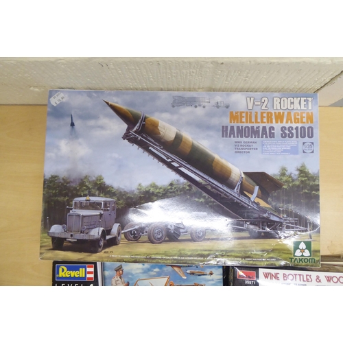 95 - 1/35 scale model kits: to include by Accurate Armour, a 'K42L BT7-M1937 Tank';  and a 'Bedford ... 