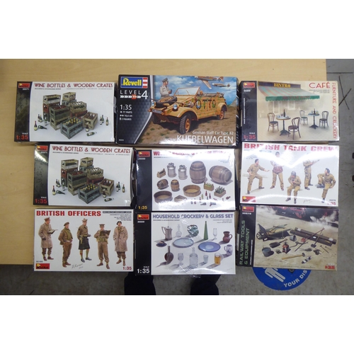 95 - 1/35 scale model kits: to include by Accurate Armour, a 'K42L BT7-M1937 Tank';  and a 'Bedford ... 