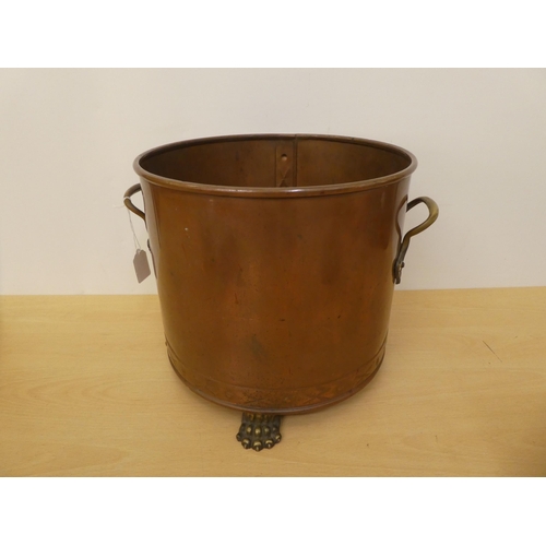 123 - Metalware: to include an early 20thC brass coal bin, on lion paw feet  11